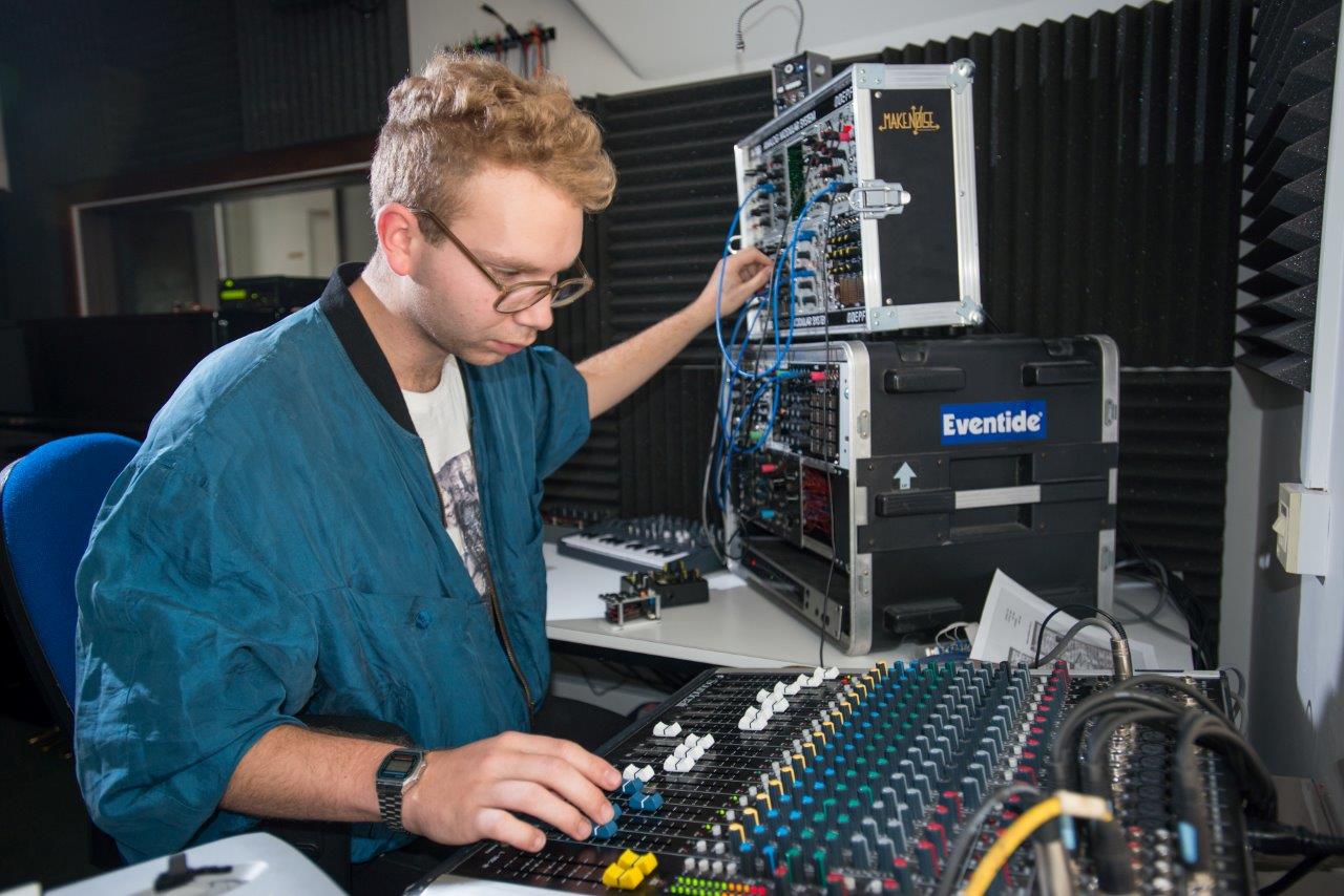 Electronic music competition launched by Oxford University University